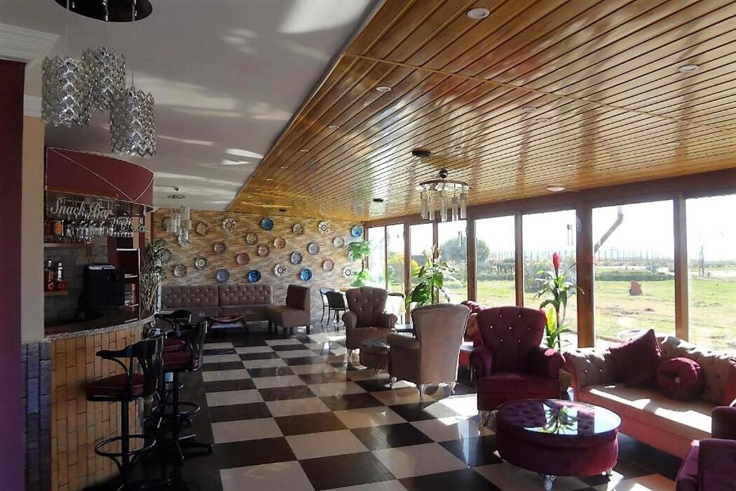 Linda Butik Otel Guemuelduer Izmir Exterior foto