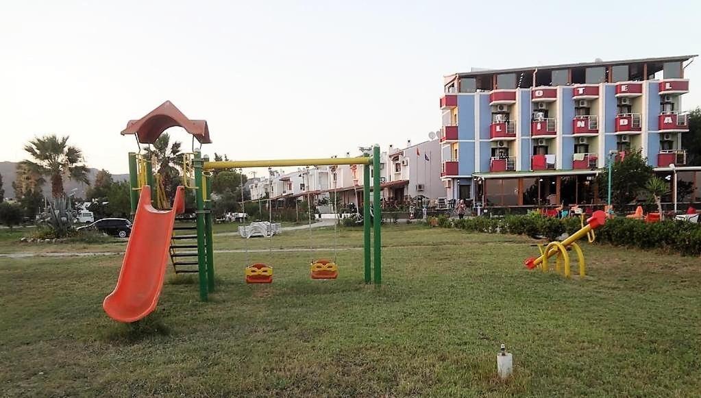 Linda Butik Otel Guemuelduer Izmir Exterior foto